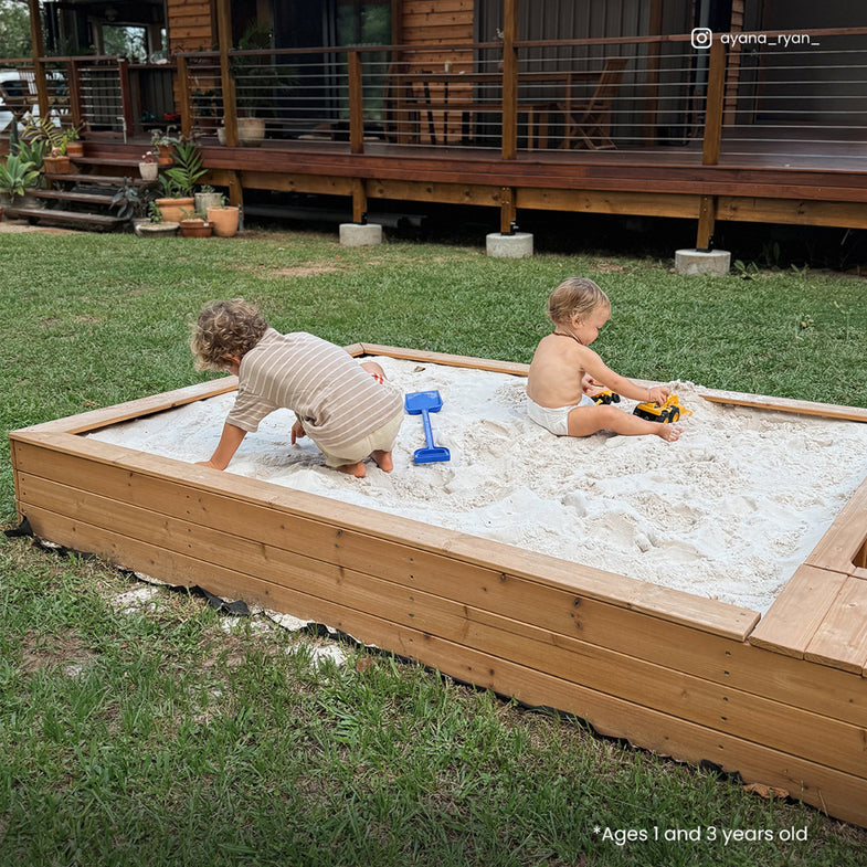 Mighty Sandpit with Wooden Cover