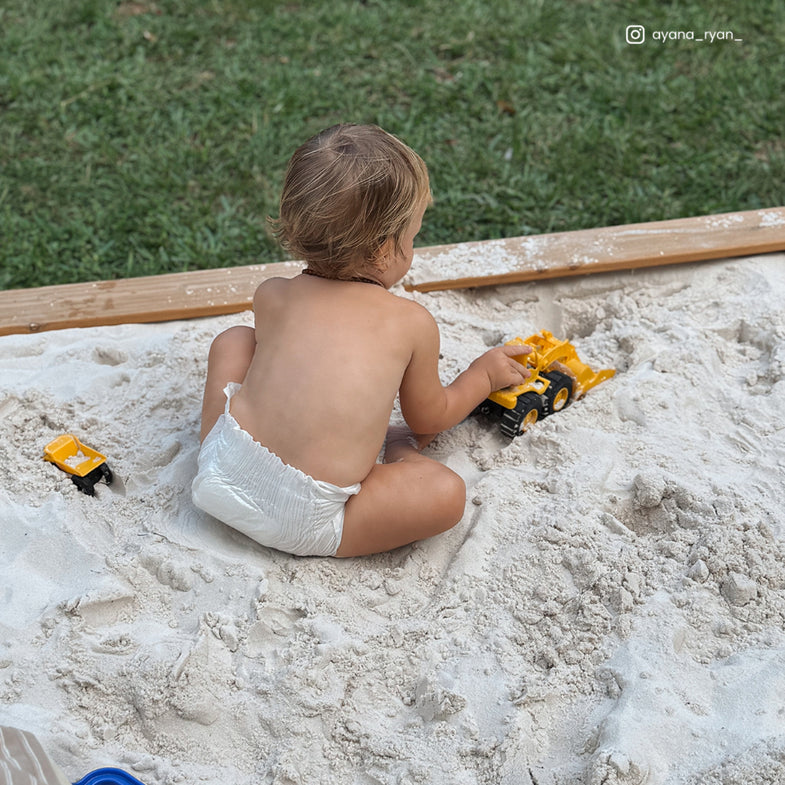 Mighty Sandpit with Wooden Cover